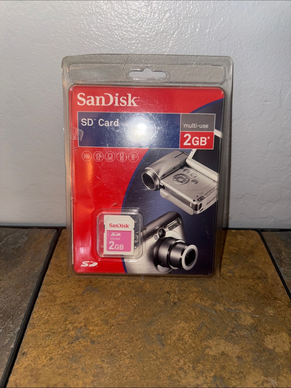SanDisk 2GB SD Memory Card - Red, Pink
